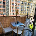 Magnifique Appartement 60M2 ,3 Pieces , Equipee,Tres Lumineux, 2 Minutes A Pied De La Plage
